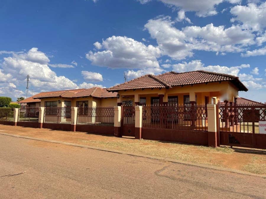 3 Bedroom Property for Sale in Mogwase Unit 4 North West